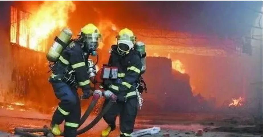 ͻ������һ�һ�����ͷ������ը������10�����¹�5��10�ˣ�